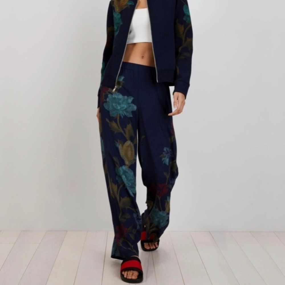 THE KIT Navy Blue Floral‎ Wide Leg Pants Elastic Waist Viscose Stretch Size M